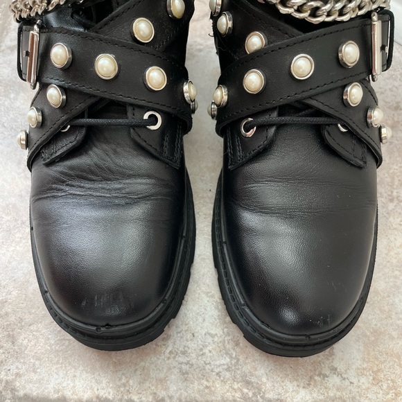 Zara Black Moto Studded Chain Pearl Embellished Boots - Picture 7 of 10